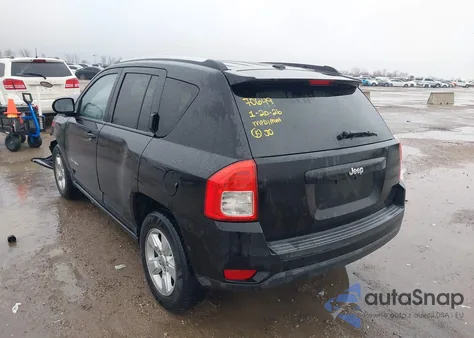 2013 Jeep Compass Sport z USA, uszkodzony, nr VIN 1C4NJCBA1DD102657